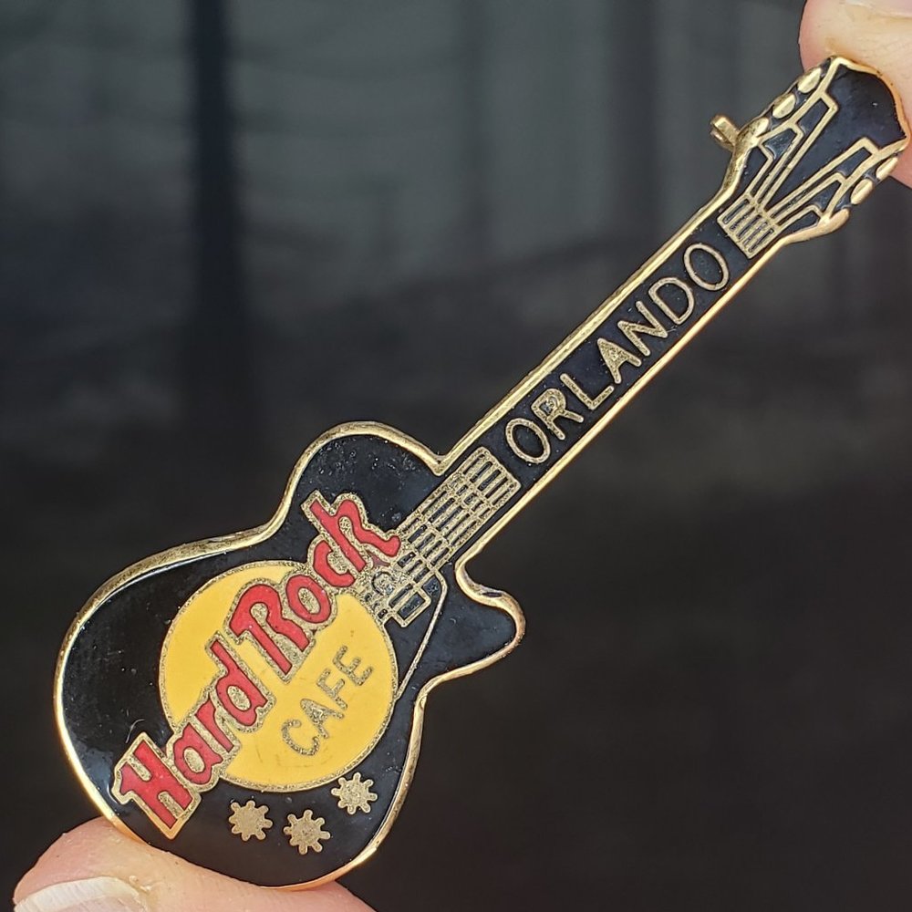 Hard Rock Cafe Vintage Guitar Pin Orlando 90s Y2K